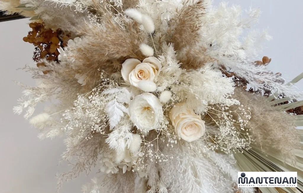 rustic dried flower wedding decoration