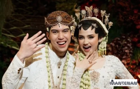 Busana Pernikahan Syifa Hadju