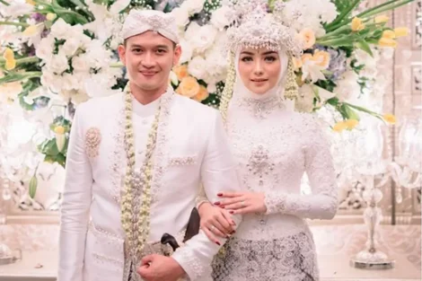 Gaun Pernikahan Adat Sunda, Pesona Kebaya dan Siger yang Anggun